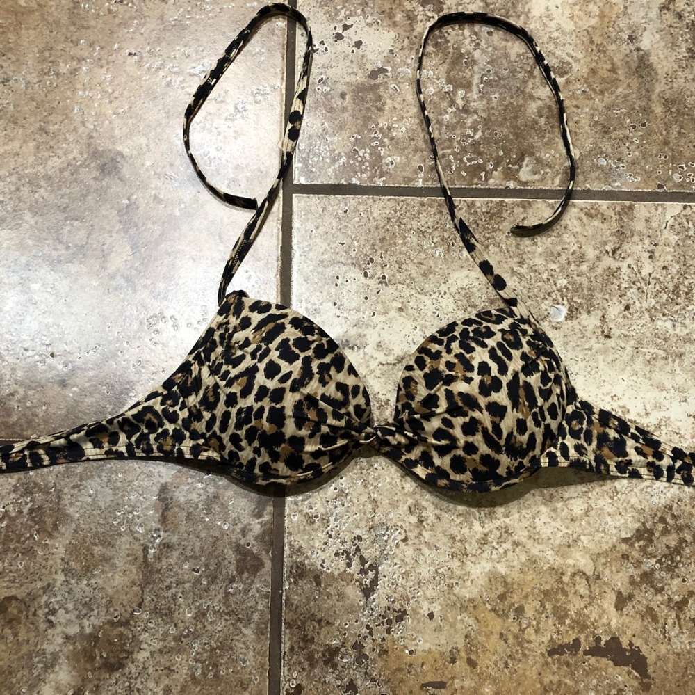 VS small swimsuit top